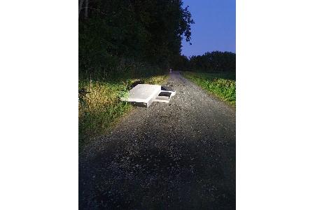 Illegale Abfallentsorgung Loxstedt-Fleeste