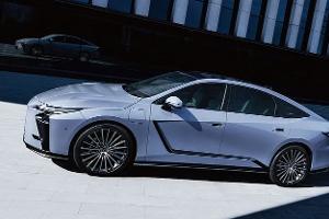 Lexus ES 2025