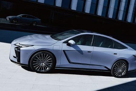 Lexus ES 2025