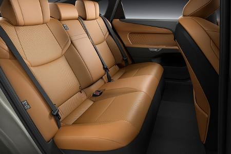 Lexus ES 2025