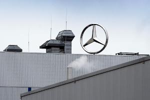 In Ludwigsfelde stellen rund 2.000 Beschäftigte Sprinter mit offenen Baumustern her. (Archivbild)