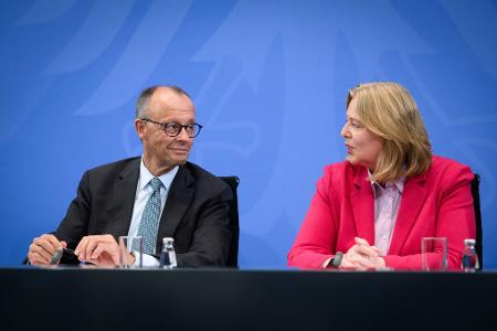 Merz und Bas haben sich nach den Auseinandersetzungen der letzten Tage versöhnt. Merz und Bas haben sich nach den Auseinandersetzungen der letzten Tage versöhnt.