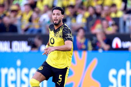 Ramy Bensebaini - Note: 3,0 - Hatte zu Beginn ein paar wacklige Momente im eigenen Abwehrdrittel. Stellte die Unsicherheiten mit der Zeit aber komplett ab. Seine Nebenleute in der Dreierkette wirkten letztlich noch etwas abgeklärter und machten weniger Fehler am Ball.