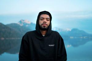 "Fußballprofi Benjamin Henrichs - Vom Verletzungsschock zum Comeback-Traum"