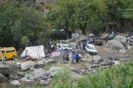 Blick auf ein provisorisches Notunterkunftslager nach dem Erdbeben in der afghanischen Provinz Kunar. Blick auf ein provisorisches Notunterkunftslager nach dem Erdbeben in der afghanischen Provinz Kunar.