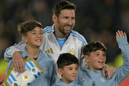 Südamerika: Messi weint und trifft Südamerika: Messi weint und trifft
