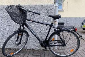 Dieses Fahrrad kann bei der Polizei Bückeburg mit einem Eigentumsnachweis abgeholt werden.
