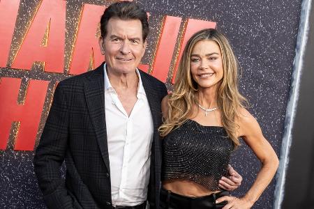 Charlie Sheen und Denise Richards: Seltener Red-Carpet-Auftritt Charlie Sheen und Denise Richards: Seltener Red-Carpet-Auftritt