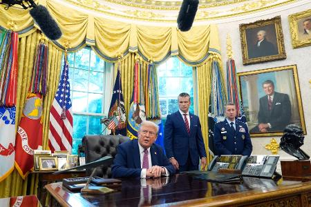Trump unterschreibt ein Dekret für das 