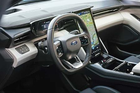 Ford Explorer, Cockpit