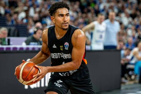 Wackelspiel gegen Portugal: Basketballer quälen sich ins Viertelfinale Wackelspiel gegen Portugal: Basketballer quälen sich ins Viertelfinale