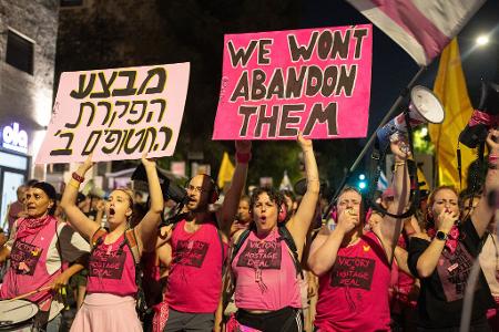 Angehörige der Geiseln fürchten bei einer Einnahme der Stadt Gaza um das Leben der Verschleppten. 