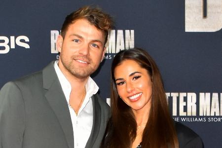 Sarah und Julian Engels haben sich ihr Traumhaus gekauft Sarah und Julian Engels haben sich ihr Traumhaus gekauft
