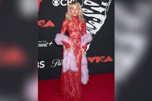 Sabrina Carpenter: Ihr durchsichtiges VMA-Kleid ist ein echter Hit