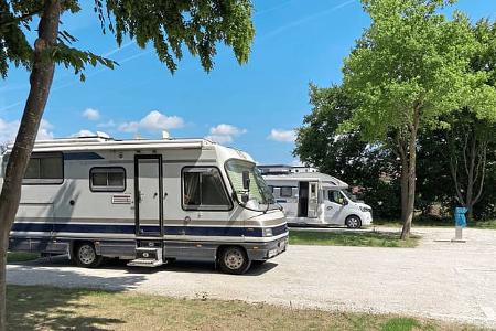 i_Stellplatz-News_September_Aichach