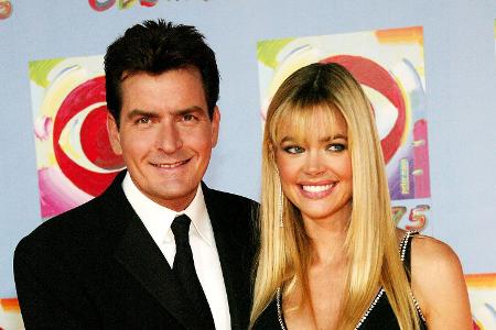 Charlie Sheen und Denise Richards
