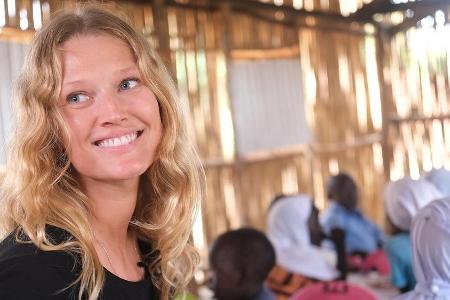 Toni Garrn kämpft mit Toni Garrn kämpft mit