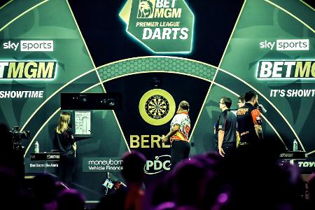 Darts: Premier League auch 2026 in Berlin