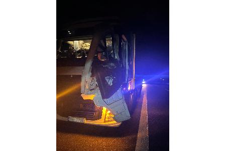Beschädigter Lkw Beschädigter Lkw