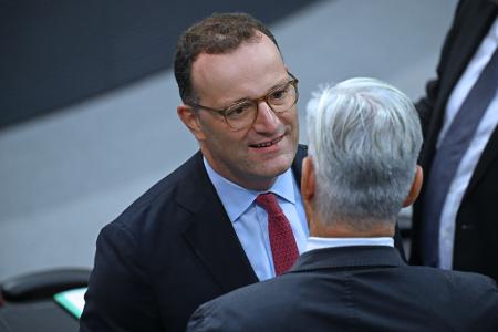 Unionsfraktionschef Spahn hat eine Debatte über die Vermögensverteilung angestoßen. Unionsfraktionschef Spahn hat eine Debatte über die Vermögensverteilung angestoßen.