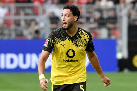 Ramy Bensebaini - Note: 3,0 - Beschränkte sich in Hälfte eins auf die Arbeit in der Defensive. Im zweiten Durchgang mit einigen Ausflügen nach vorne, die jedoch nicht von Erfolg gekrönt waren.