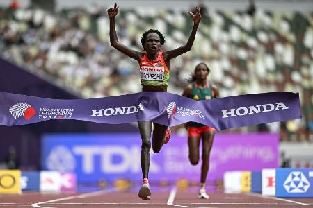 Nach Zielsprint: Jepchirchir rennt zu Marathon-Gold Nach Zielsprint: Jepchirchir rennt zu Marathon-Gold