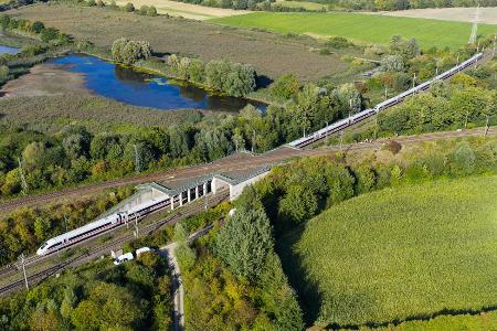 Auf der Bahnstrecke zwischen Hannover und Berlin kommt es zu Verspätungen und Zugausfällen.