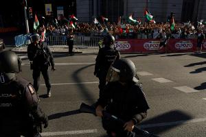 Proteste in Madrid: Vuelta abgebrochen - Vingegaard siegt