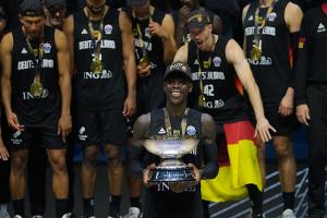 Merz über Basketballer: "Ihr seid eine Inspiration"
