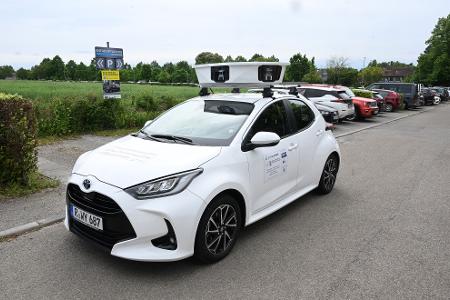 Heidelberg setzt als eine der ersten Kommune bundesweit auf ein Scan-Auto im Kampf gegen Parksünder - hier ein Scan-Fahrzeug bei einem Modellversuch auf dem Parkplatz der Universität Hohenheim bei Stuttgart. (Archivbild) Heidelberg setzt als eine der ersten Kommune bundesweit auf ein Scan-Auto im Kampf gegen Parksünder - hier ein Scan-Fahrzeug bei einem Modellversuch auf dem Parkplatz der Universität Hohenheim bei Stuttgart. (Archivbild)
