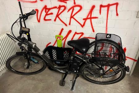 Wem gehört dieses Pedelec?