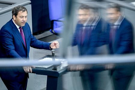 Finanzminister Klingbeil verteidigte seinen Etat im Bundestag.