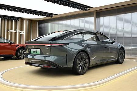 04/2025 Toyota BZ7 EV China