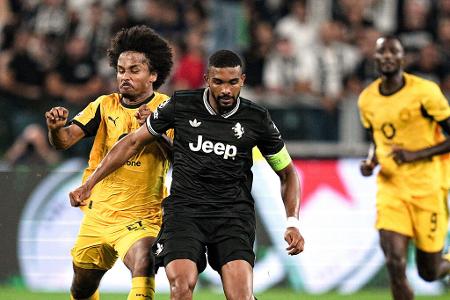BVB bei Juventus Turin: Noten und Einzelkritik - Für Borussia Dortmund hat die neue Saison in der Champions League am Dienstag mit einem denkwürdigen Auswärtsspiel bei Juventus Turin begonnen. In einer wilden Partie schenkte die Kovac-Elf einen sicheren Sieg her, nach zwei Gegentoren in der Nachspielzeit stand es am Ende 4:4. Alle BVB-Stars in der Einzelkritik: