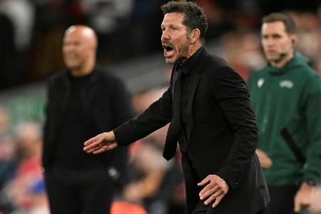 Nach Platzverweis: Simeone fordert mehr Schutz für Trainer