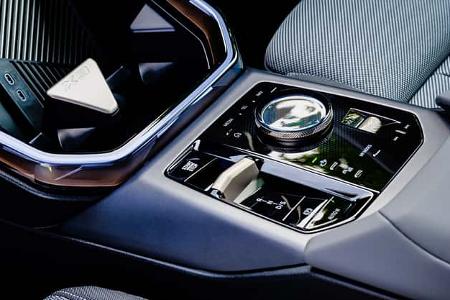 09/2025 Vergleich BMW X3 gegen BMW iX3