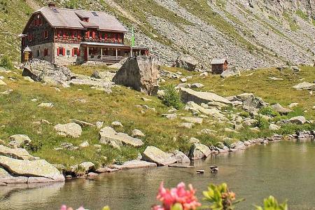 Haus, Berge, See, Österreich