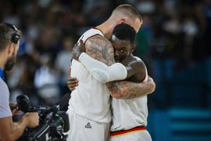 Schröder und Theis in einem Team? "Bin mit dem GM im Austausch"