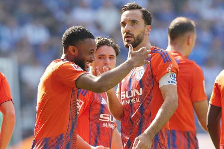 Doppelpack Karaman: Schalke siegt in Magdeburg Doppelpack Karaman: Schalke siegt in Magdeburg