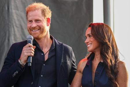 Prinz Harry und Meghan: Pärchenauftritt bei Benefizkonzert