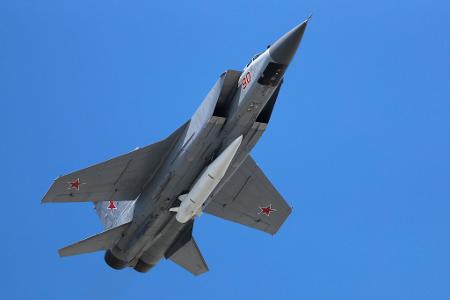 Nach estnischen Angaben waren die russischen Kampfflugzeuge im Luftraum des baltischen EU- und Nato-Landes. (Archivbild) Nach estnischen Angaben waren die russischen Kampfflugzeuge im Luftraum des baltischen EU- und Nato-Landes. (Archivbild)