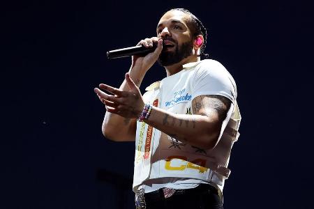 Latz- statt Lederhosen: Drake besucht das Oktoberfest