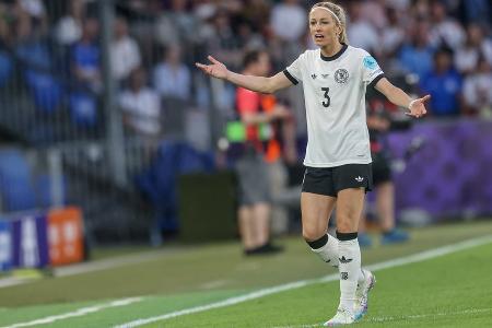 DFB-Star Kathy Hendrich: Hass im Netz nach ihrer Roten Karte