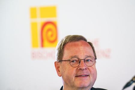 Der Vorsitzende der Deutschen Bischofskonferenz, Georg Bätzing, sieht in jüngsten Äußerungen des Papstes keinen Widerspruch zu den Reformbemühungen der katholischen Kirche in Deutschland. 