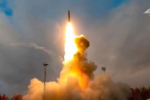 Russland ist bereit, sich ein Jahr lang weiter an die Begrenzungen seiner Atomsprengköpfe und Trägerraketen gemäß dem derzeitigen Abrüstungsvertrag New Start zu halten. (Archivbild)