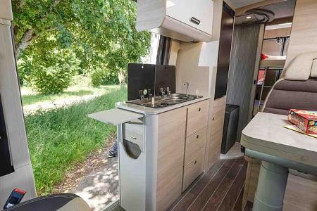 Küche, Campingbus, Familie Küche, Campingbus, Familie