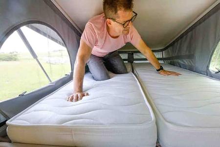 Bett oben, Campingbus, Familie Bett oben, Campingbus, Familie