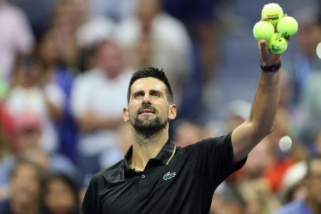Djokovic würdigt verstorbenen 