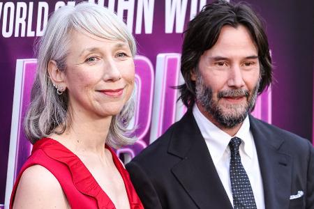 Keine Hochzeit mit Keanu Reeves: Alexandra Grant postet dafür Kussfoto