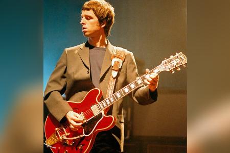 Von Liam Gallagher zerstörte Oasis-Gitarre kommt unter den Hammer